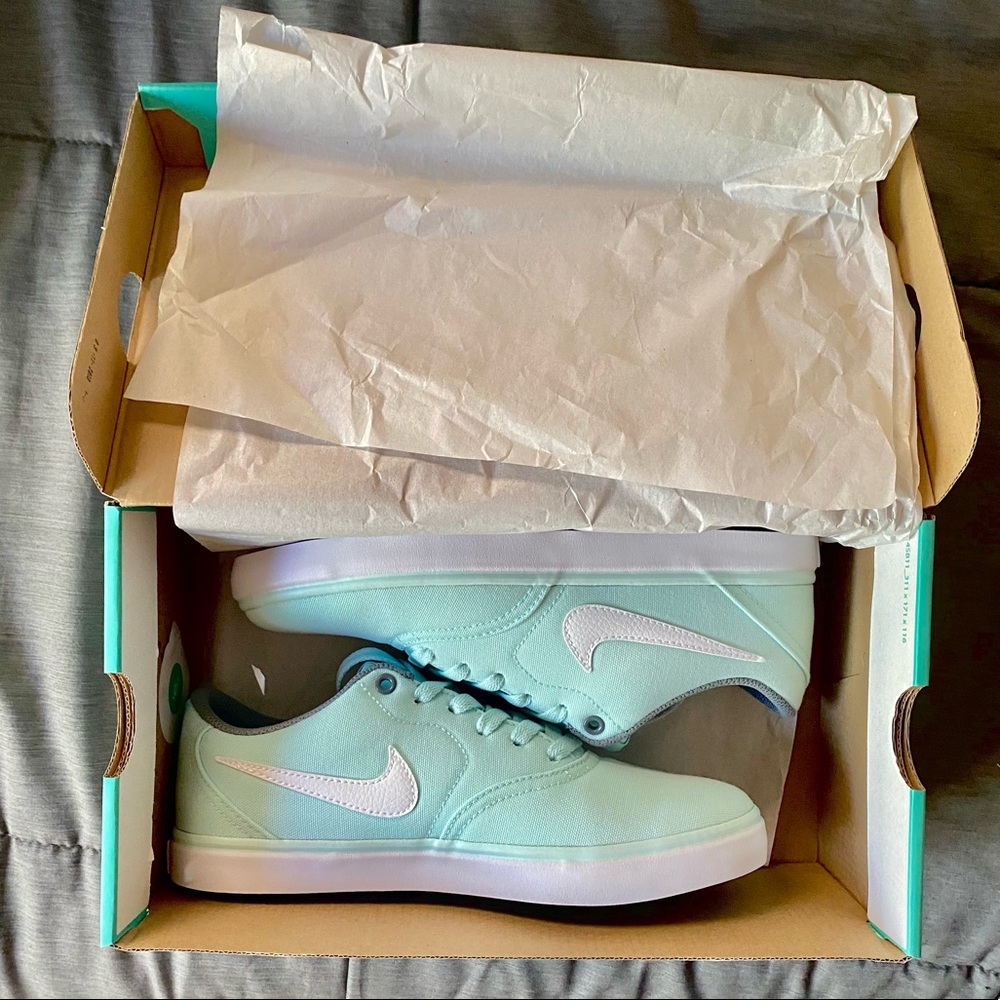 teal nike sb canvas sneakers